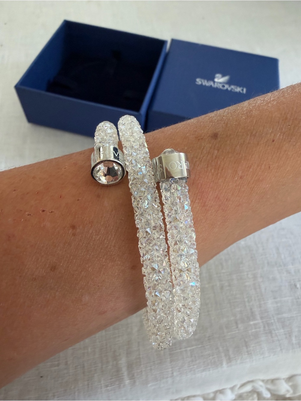 Swarovski Crystaldust Cuff Bracelet, White Crystal, with Box - Picture 3 of 10